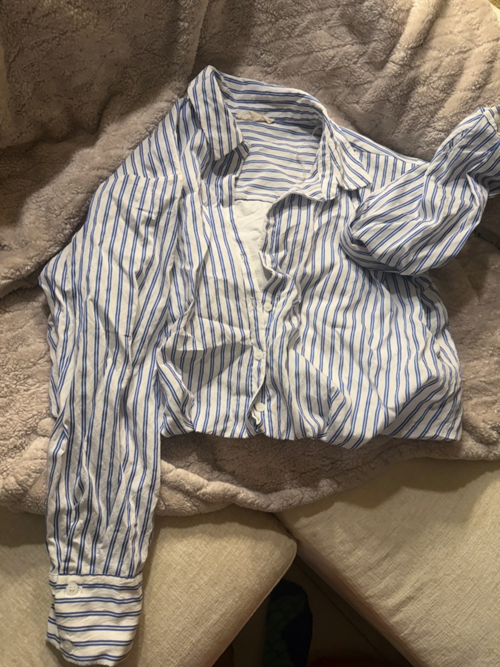 Lily Star White and Blue Striped Crop Button-Up Top